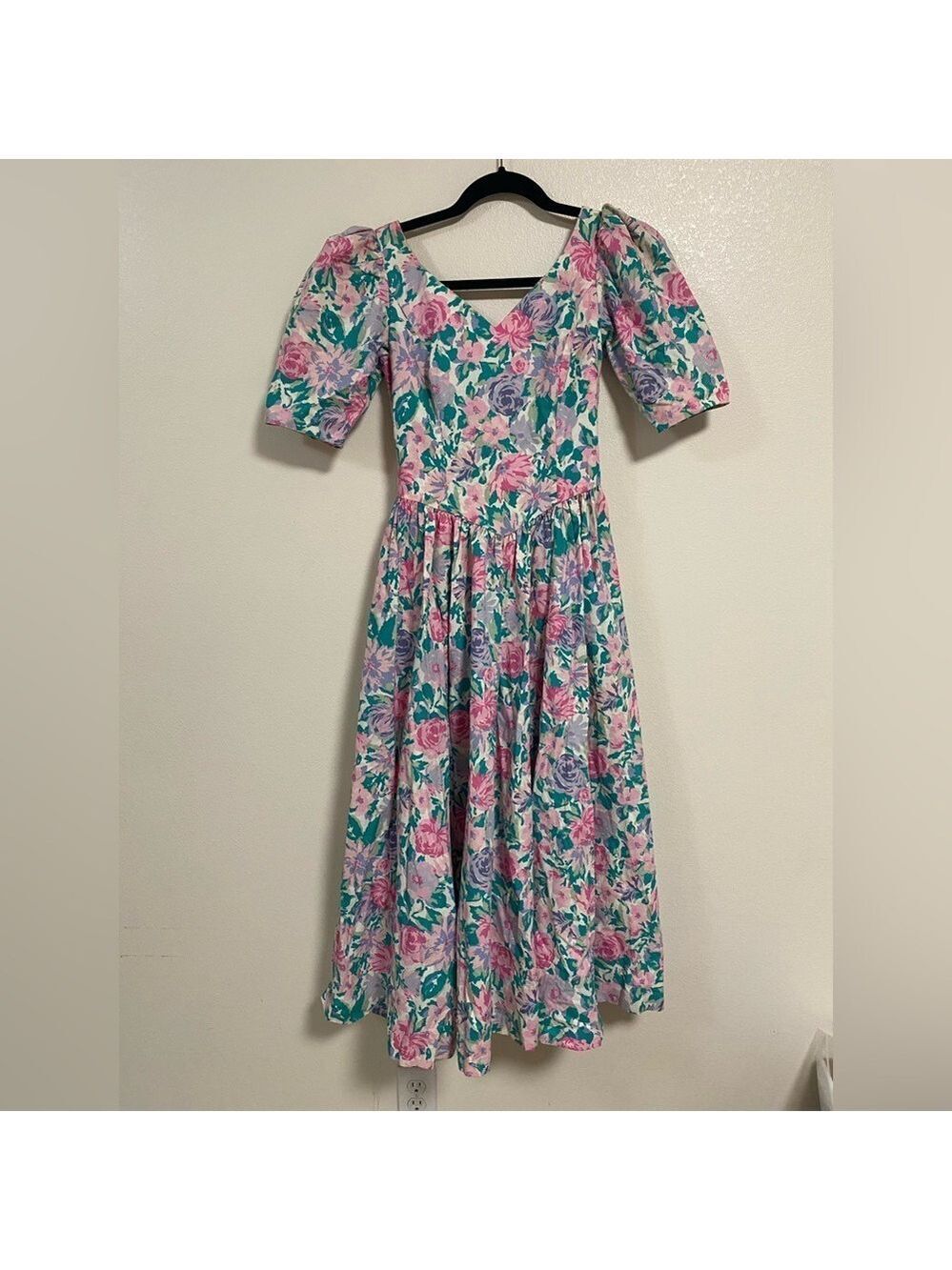Laura Ashley Dress Womens Size 8 Floral Print Vintage Apron Style Dress Vintage